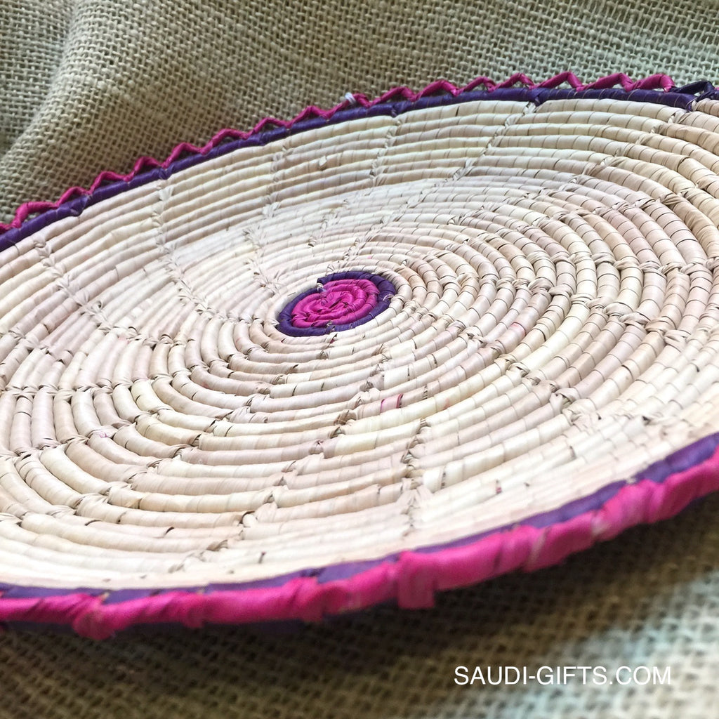 Saudi Palm Leaf Tray (pink)